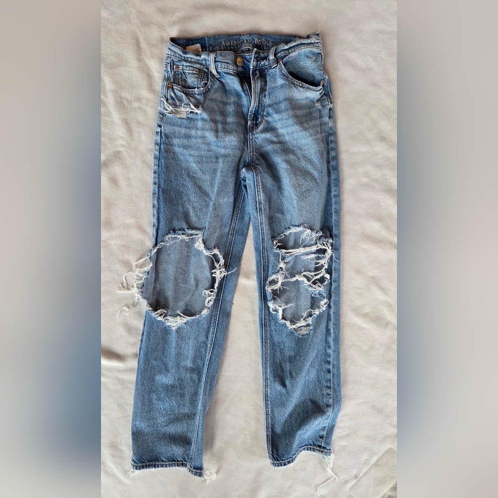 American Eagle Blue Distressed Ripped Jeans Size 000 Short
